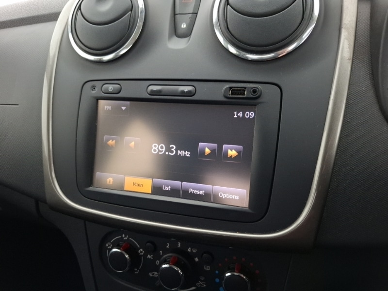 Used Dacia Sandero Stepway 2015 for sale - 77816032: Photo 17