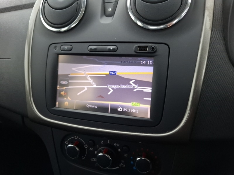 Used Dacia Sandero Stepway 2015 for sale - 77816032: Photo 19