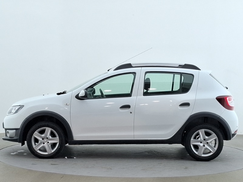 Used Dacia Sandero Stepway 2015 for sale - 77816032: Photo 4