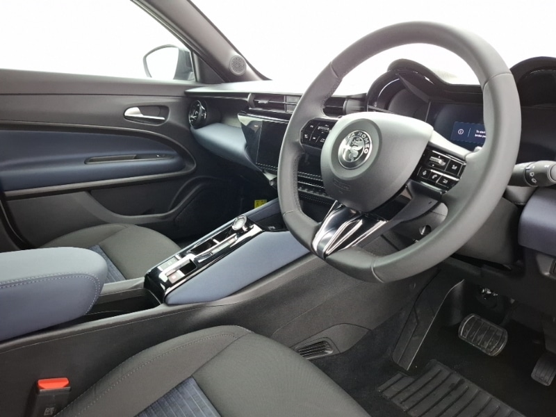 Used Alfa Romeo Junior 2025 for sale - 78013553: Photo 12