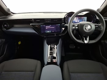 Used Alfa Romeo Junior 2025 for sale - 78013553: Photo