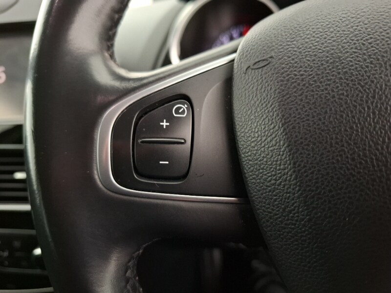 Used Renault Clio 2018 for sale - 77197456: Photo 14