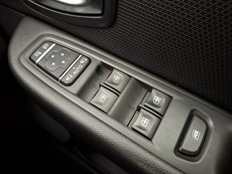 Used Renault Clio 2018 for sale - 77197456: Photo 19