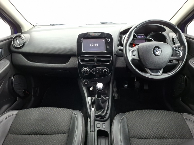 Used Renault Clio 2018 for sale - 77197456: Photo 2