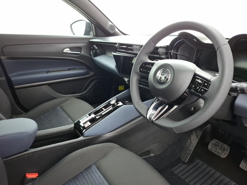 Used Alfa Romeo Junior 2025 for sale - 78023407: Photo 12