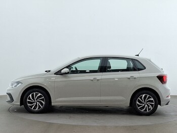Used Volkswagen Polo 2024 for sale - 78952598: Photo