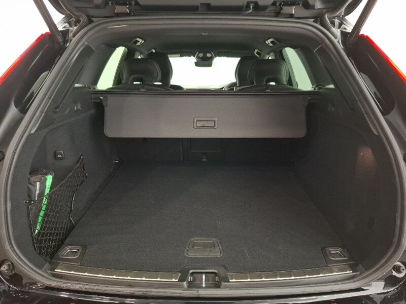 Used Volvo XC60 2024 for sale - 76238072: Photo 8