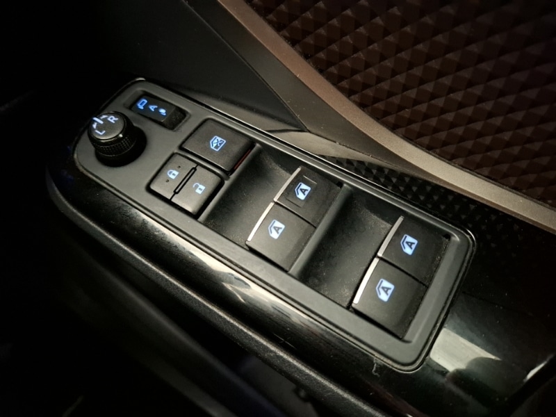 Used Toyota C-HR 2018 for sale - 76431599: Photo 18