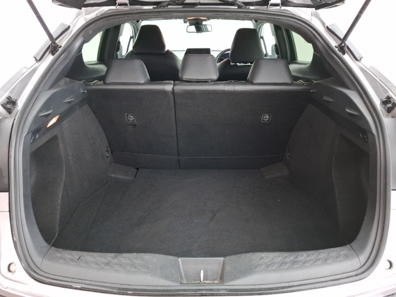 Used Toyota C-HR 2018 for sale - 76431599: Photo 8