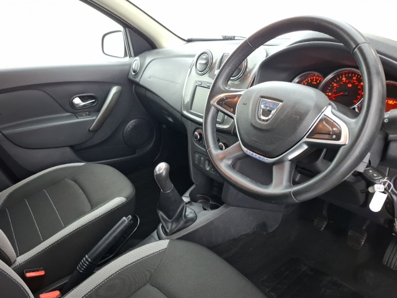 Used Dacia Sandero Stepway 2020 for sale - 76511652: Photo 12