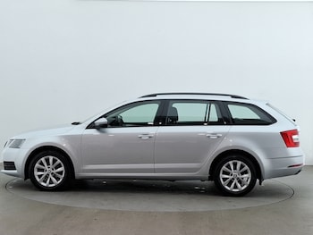 Used Skoda Octavia 2019 for sale - 79327464: Photo