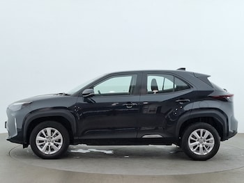 Used Toyota Yaris Cross 2023 for sale - 79561550: Photo