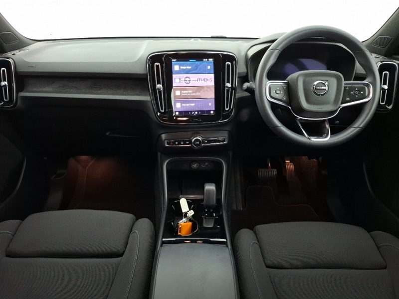 Used Volvo XC40 2023 for sale - 78146795: Photo 2