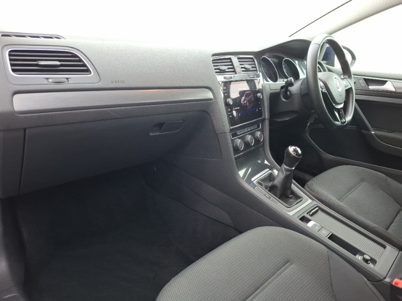 Used Volkswagen Golf 2018 for sale - 77682301: Photo 5