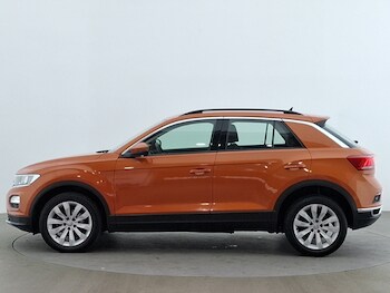 Used Volkswagen T-Roc 2019 for sale - 78498647: Photo
