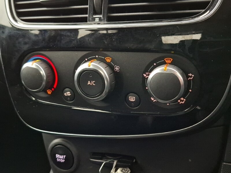 Used Renault Clio 2018 for sale - 77832162: Photo 15