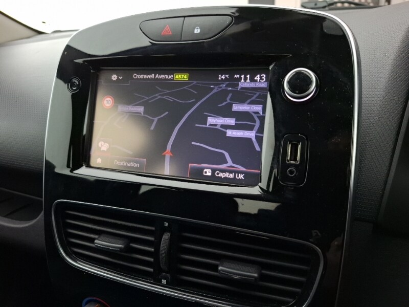 Used Renault Clio 2018 for sale - 77832162: Photo 16