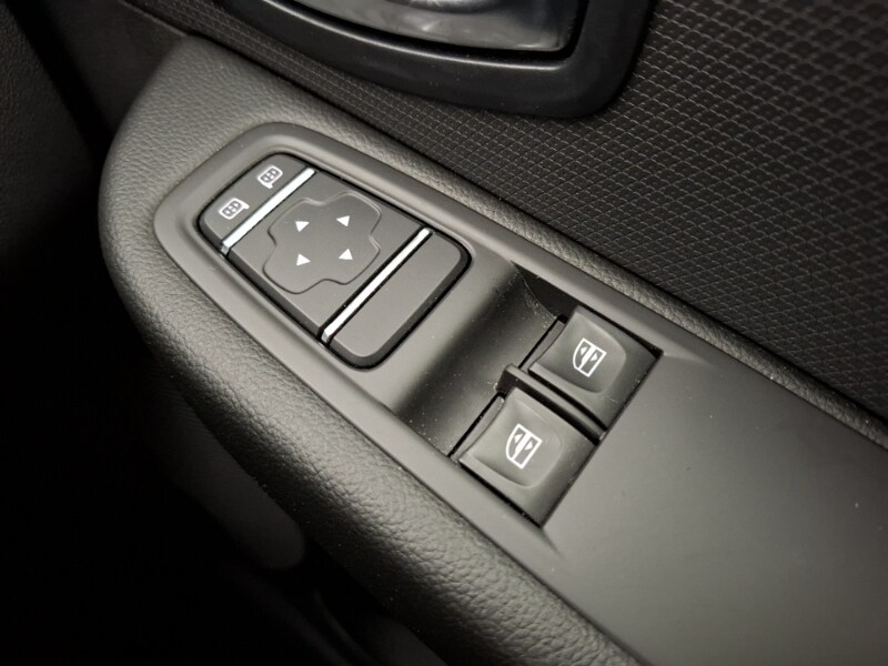 Used Renault Clio 2018 for sale - 77832162: Photo 18