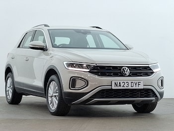 Used Volkswagen T-Roc 2023 for sale - 79144232: Photo