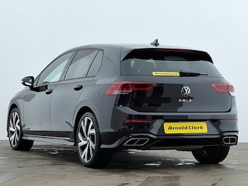 Used Volkswagen Golf 2024 for sale - 77219319: Photo