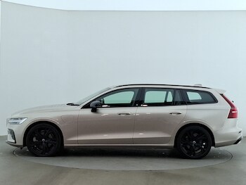 Used Volvo V60 2023 for sale - 78621741: Photo