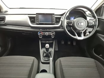 Used Kia Stonic 2018 for sale - 79406868: Photo
