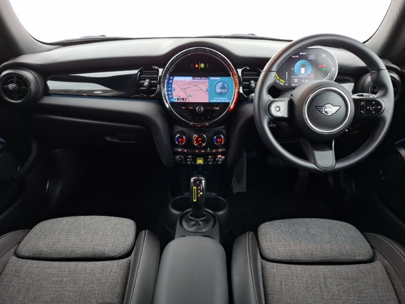 Used MINI Hatch 2021 for sale - 77921990: Photo 2