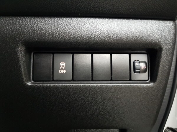 Used Suzuki Swift 2019 for sale - 76262147: Photo 18
