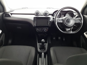 Used Suzuki Swift 2019 for sale - 76262147: Photo 2