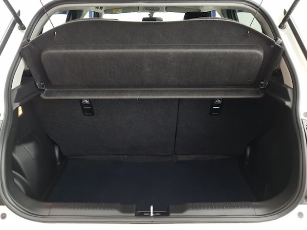 Used Suzuki Swift 2019 for sale - 76262147: Photo 8