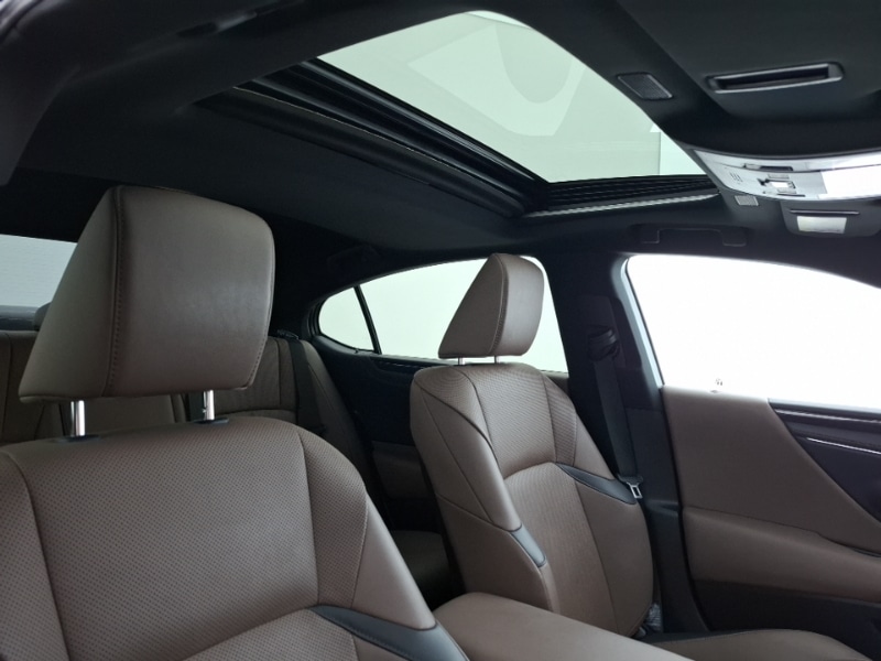 Used Lexus ES 2023 for sale - 77651824: Photo 13