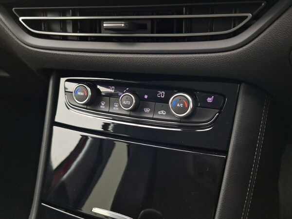Used Vauxhall Grandland 2023 for sale - 76187775: Photo 16