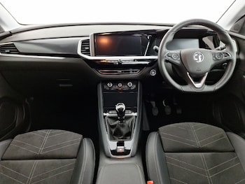 Used Vauxhall Grandland 2023 for sale - 76187775: Photo 2