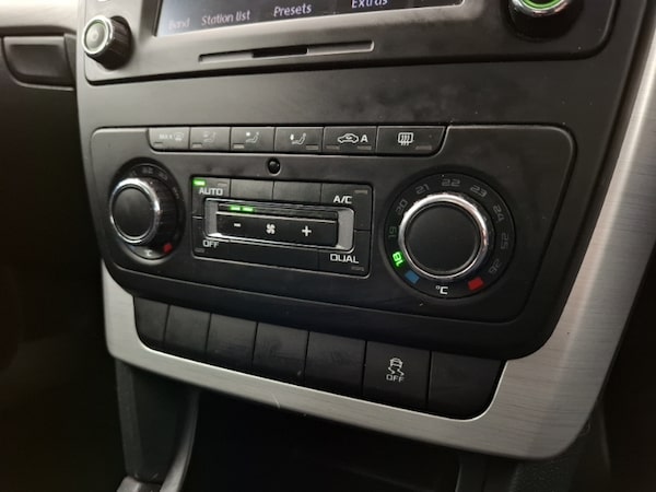 Used Skoda Yeti 2014 for sale - 76262111: Photo 16