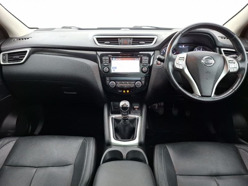 Used Nissan Qashqai 2016 for sale - 78146753: Photo 2