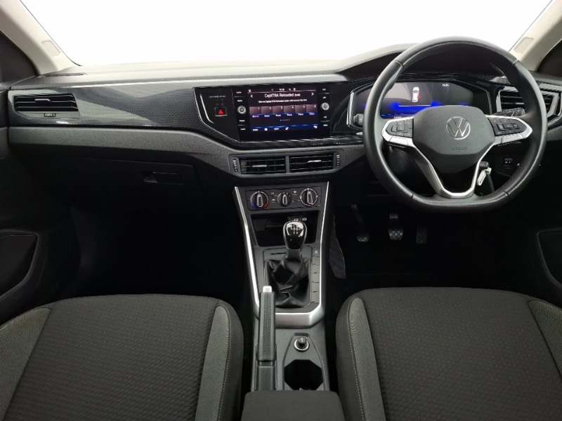 Used Volkswagen Polo 2024 for sale - 77678297: Photo 2