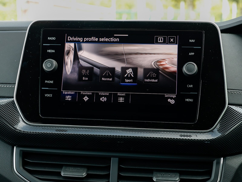 Used Volkswagen T-Cross 2024 for sale - 76717930: Photo 16