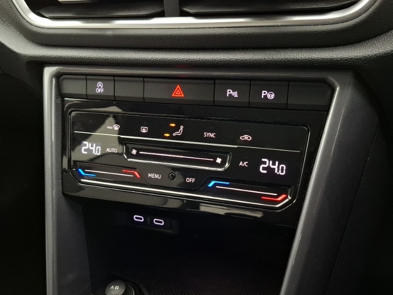 Used Volkswagen T-Roc 2022 for sale - 77669509: Photo 16