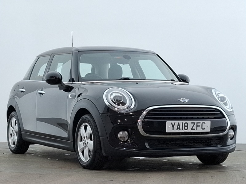 Used MINI Hatch 2018 for sale - 76335650: Photo 1