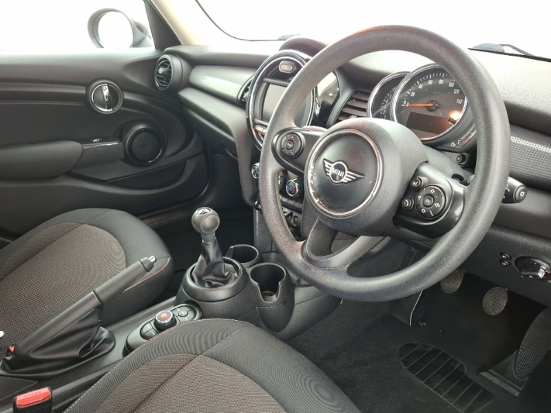 Used MINI Hatch 2018 for sale - 76335650: Photo 12