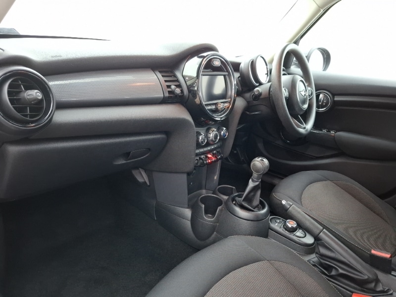 Used MINI Hatch 2018 for sale - 76335650: Photo 5