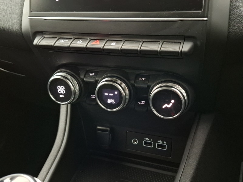 Used Renault Captur 2023 for sale - 78032811: Photo 17