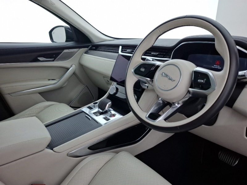 Used Jaguar F-Pace 2021 for sale - 76548726: Photo 12