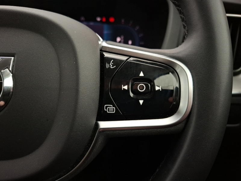 Used Volvo XC60 2023 for sale - 77373346: Photo 15