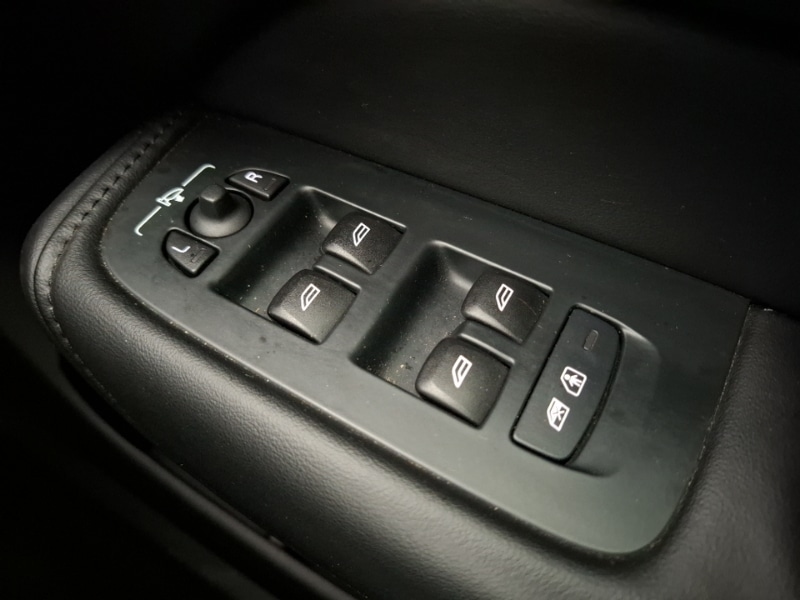 Used Volvo XC60 2023 for sale - 77373346: Photo 19