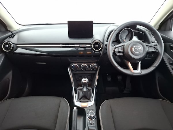 Used Mazda Mazda2 2024 for sale - 76199303: Photo 2
