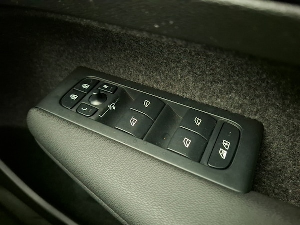 Used Volvo XC40 2024 for sale - 76237952: Photo 19