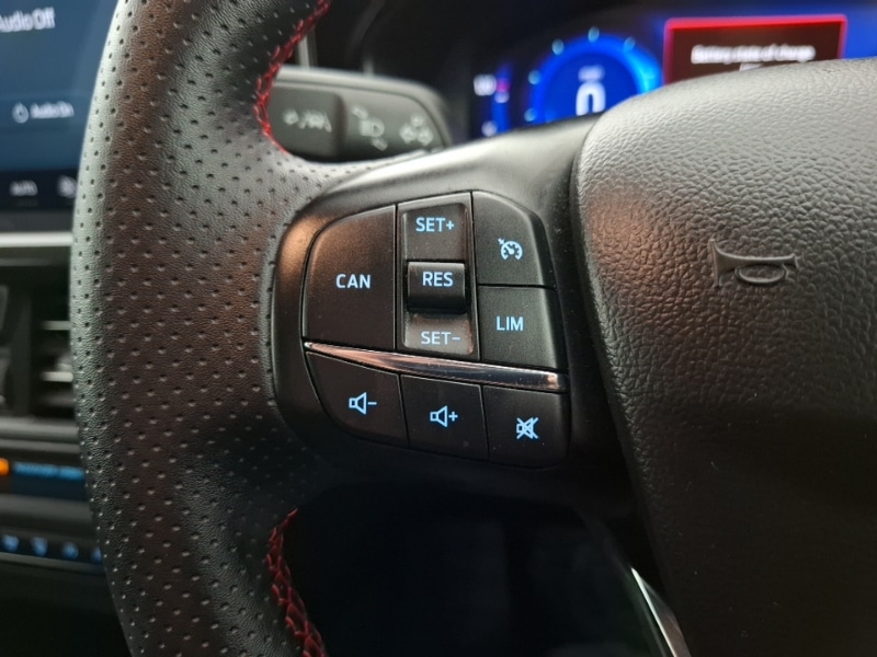 Used Ford Focus 2022 for sale - 76275589: Photo 13