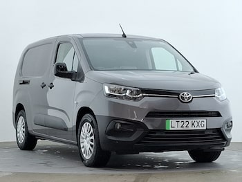 Toyota ProAce feature image