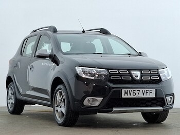 Used Dacia Sandero Stepway 2017 for sale - 77522481: Photo